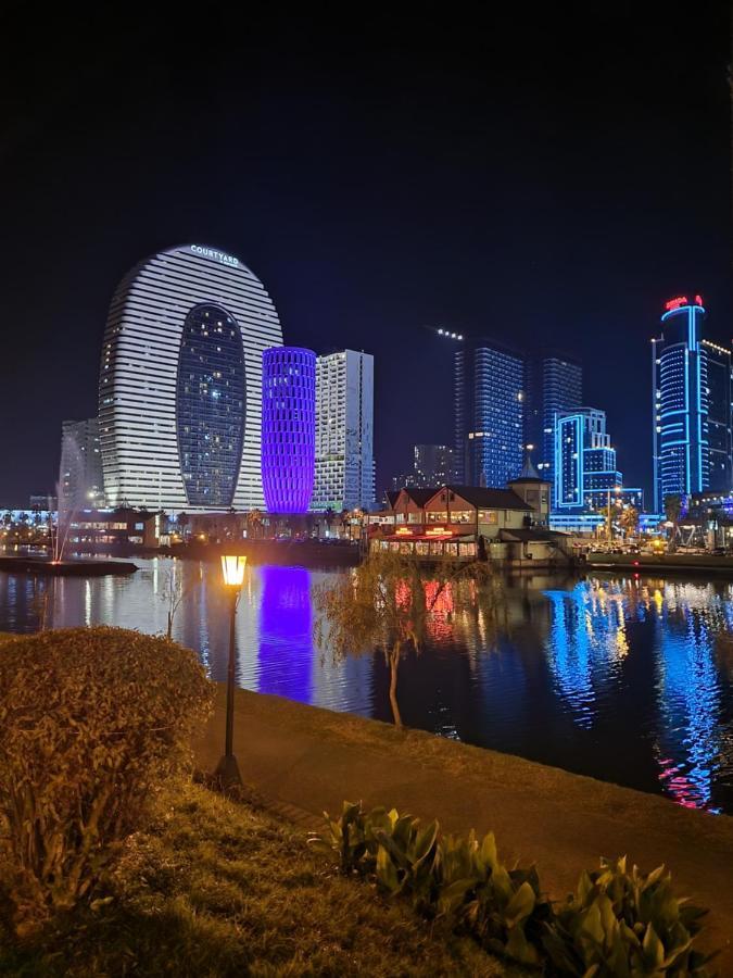 Black Sea Apartments Alliance Palace 巴统 外观 照片